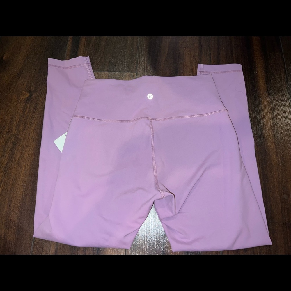 BRAND NEW LULULEMON WUNDER TRAIN SIZE 10